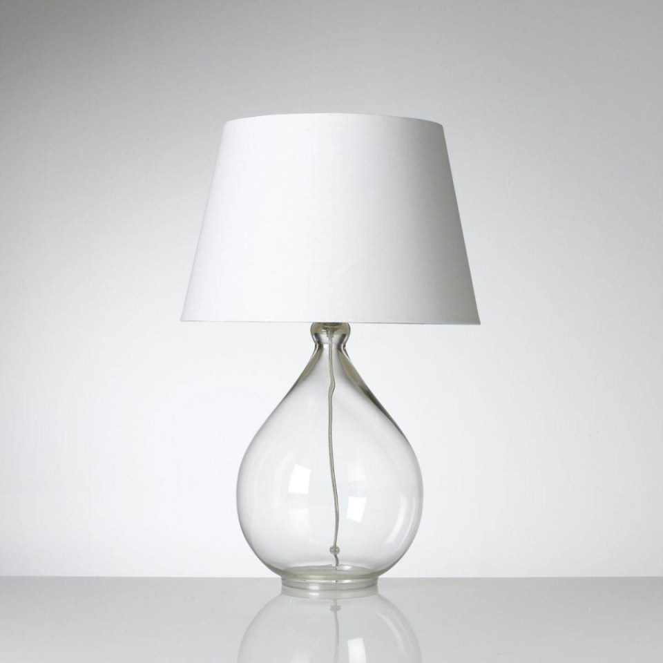 Go for timeless elegance with the Izza table lamp for £67.50 at La Redoute