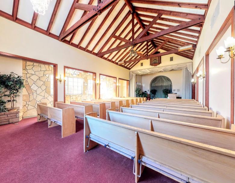 The home even boasts a full-sized chapel