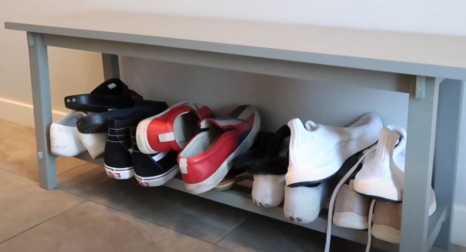 The expert showed fans how to store shoes so they wouldn't clutter up their hallways