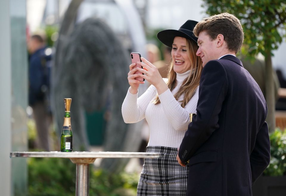 Those lucky enough to be among the first in the grounds got straight on the booze