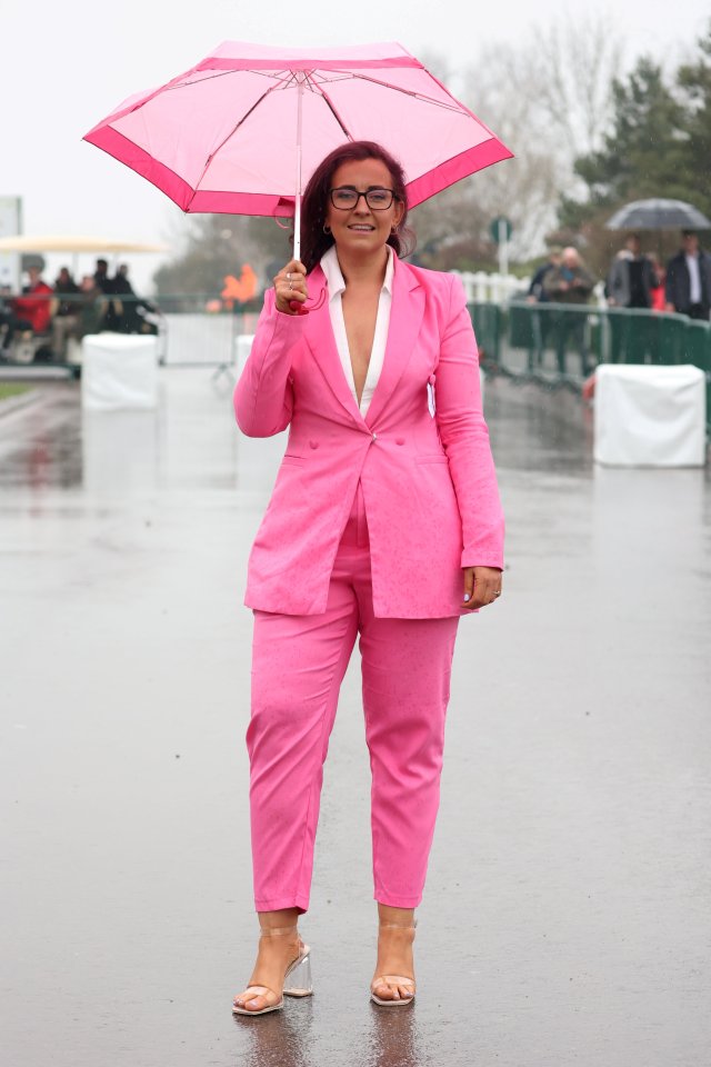 This Cheltenham fan was pretty in pink, wowing in a vibrant suit