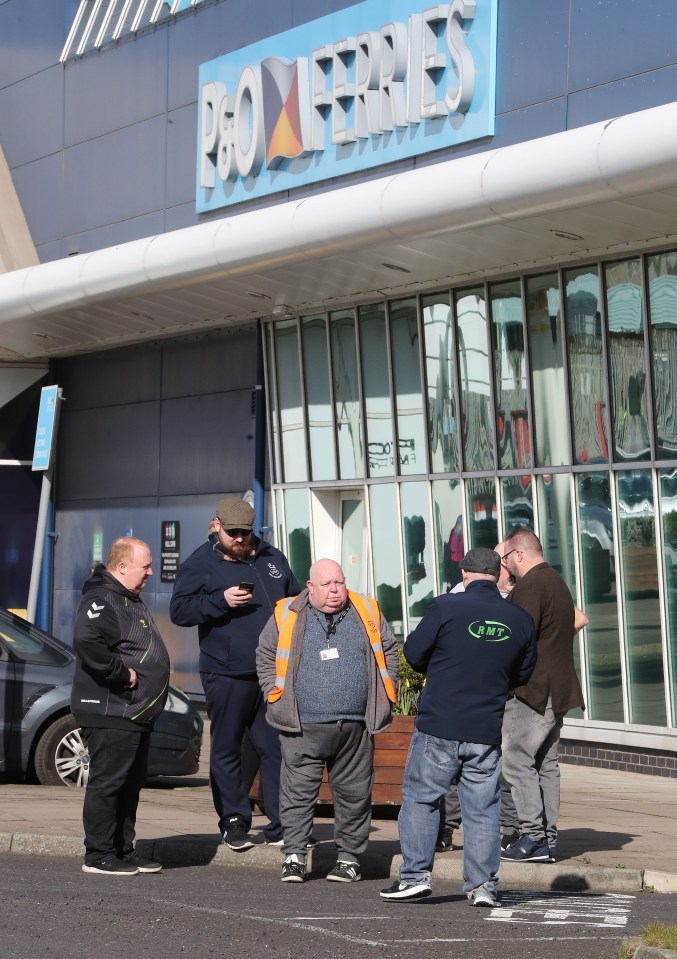 RMT Union members arrived at the P&O docks in Hull to support crew