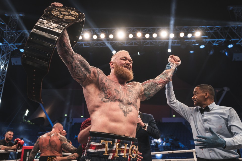 Hafthor Bjornsson beat Eddie Hall in their Dubai showdown