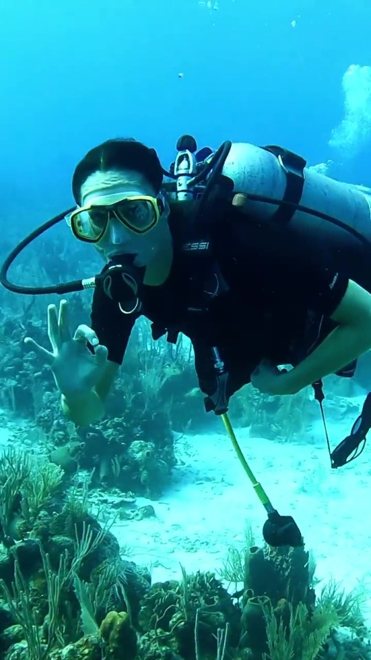 The Duchess showed off her underwater communication skills