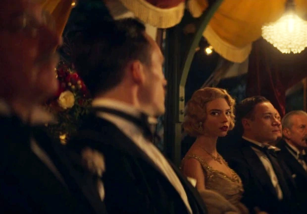 Gina and Mosley share a knowing look in Peaky Blinders