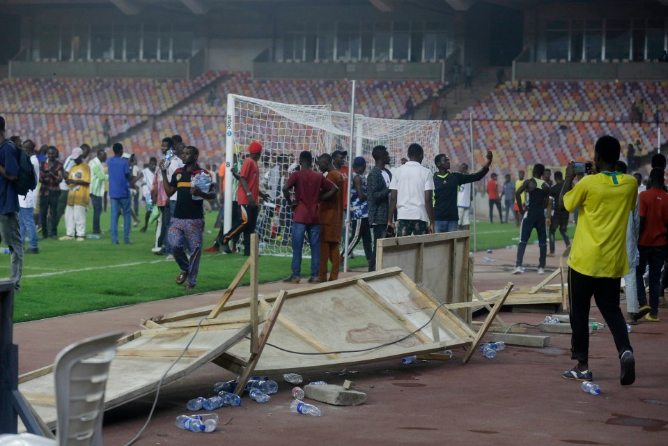 A doctor has passed away after Nigeria fans stormed the pitch following their World Cup qualifier defeat