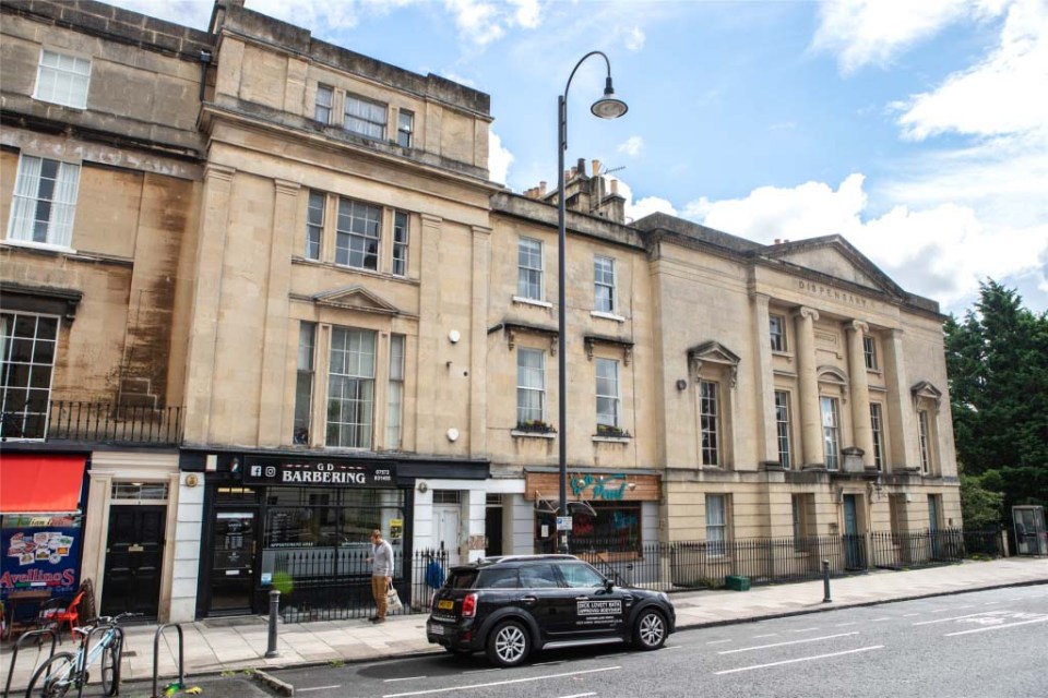 The stylish flat is on the market for £260,000 in Bath, Somerset, and is just 0.2 miles from the city centre