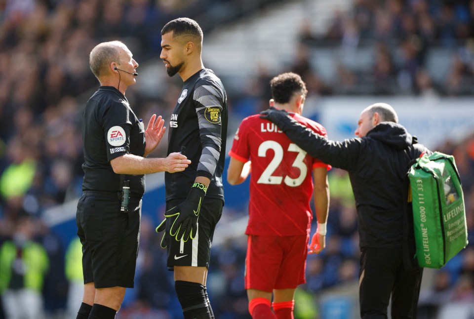 Referee Mike Dean gave Sanchez a warning