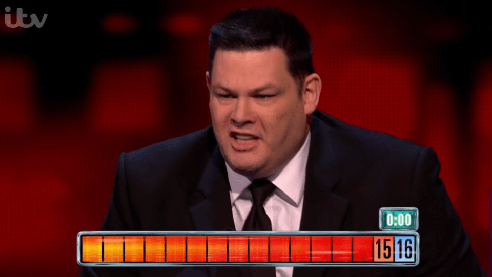 Mark Labbett left it late with just one second left on the clock