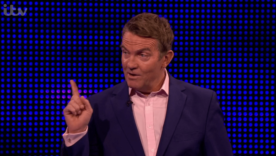 Bradley Walsh was quick to announce a mistake that would cost one team £29,000