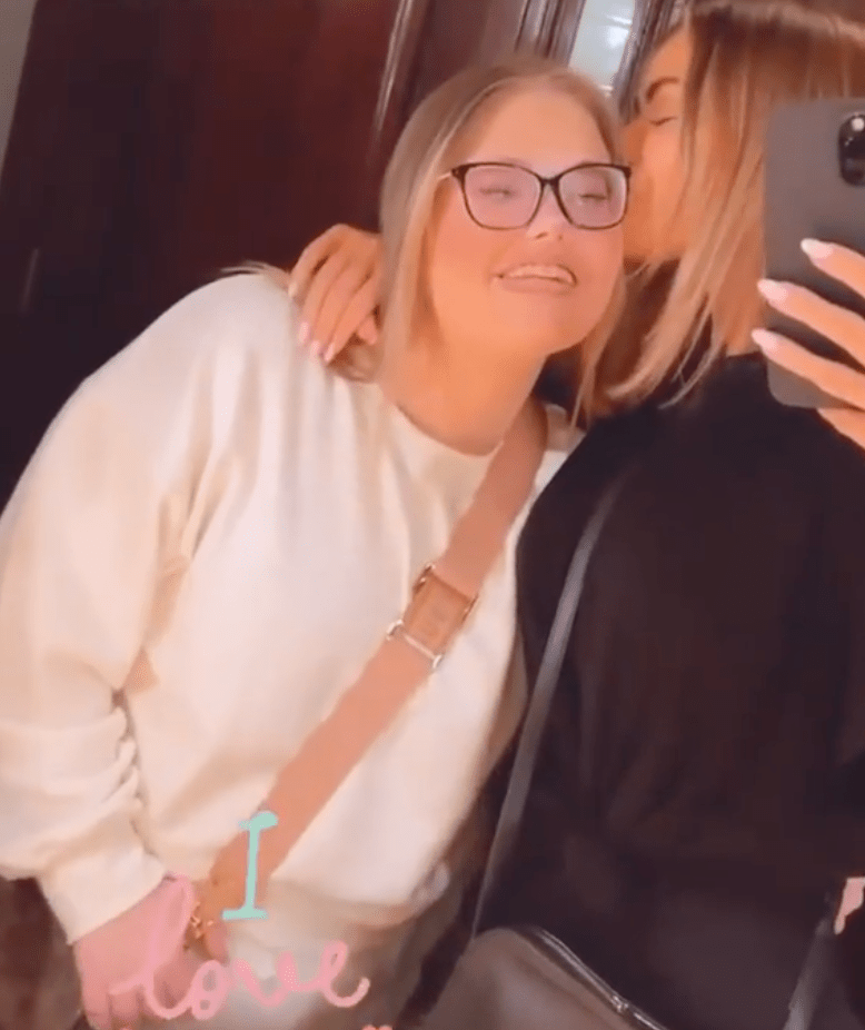 Chloe Sims and her daughter Maddie shared an adorable moment