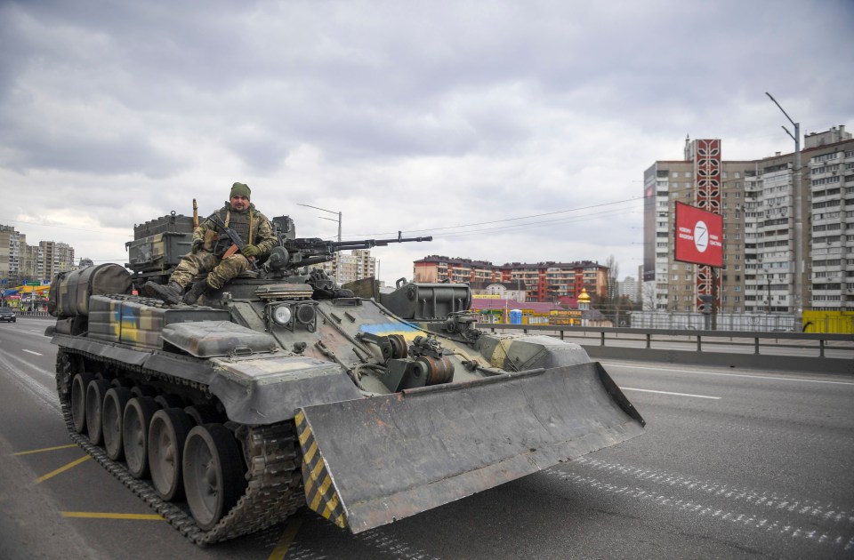 He described seeing tanks as he drove towards the Polish border