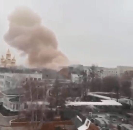 Massive explosion seen over Kharkiv this morning after a night of siege