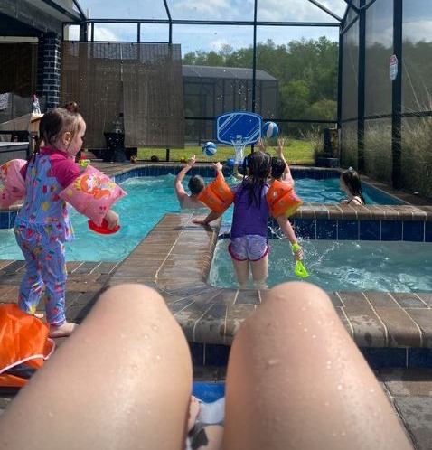 Mum-of-22 Sue Radford showed off the family's bumper holiday to Florida, including having a pool party with her kids