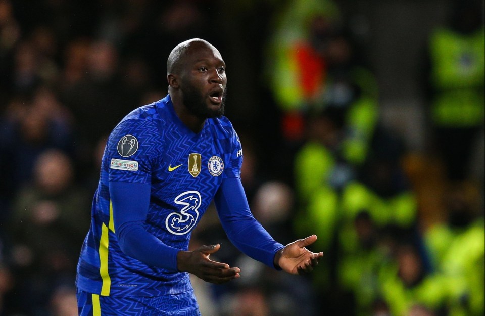 Romelu Lukaku's agent is reportedly in talks with PSG