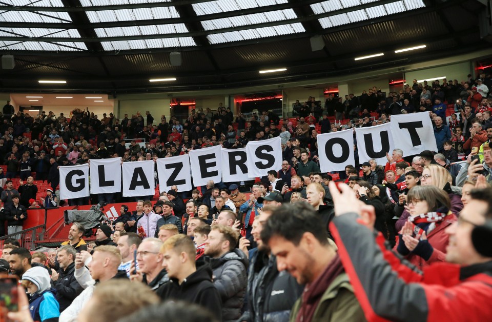 The home fans unfurled a banner protesting against the Glazers before kick off