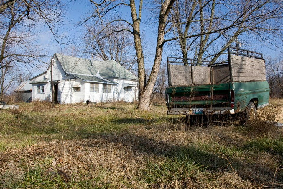 While in hiding Darwin had met an American woman on the internet called Kelly Steele, he had talked with her about buying this Kansas ranch as an investment