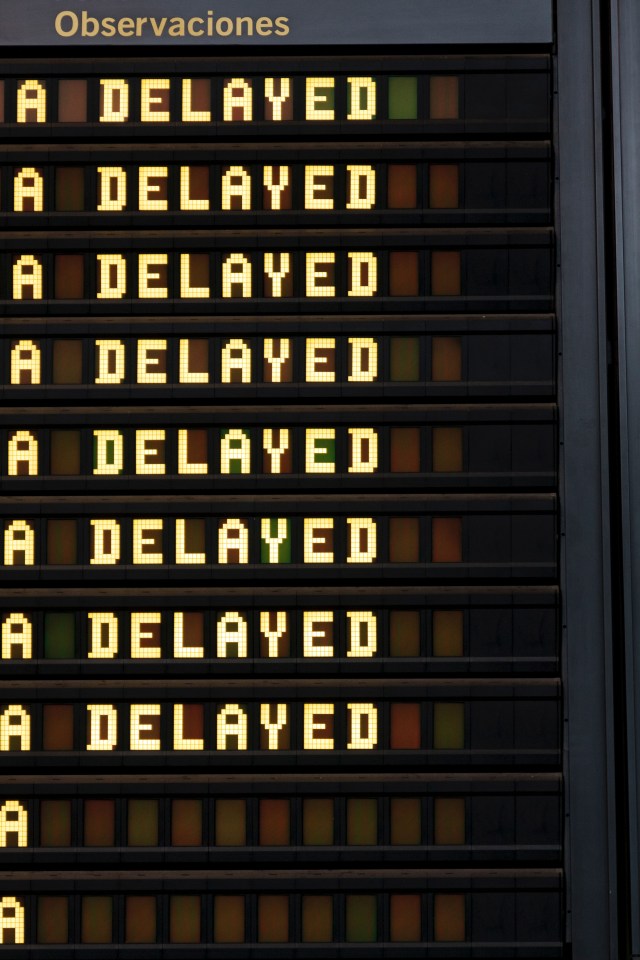 A pilot has revealed the signs that suggest your flight will be delayed