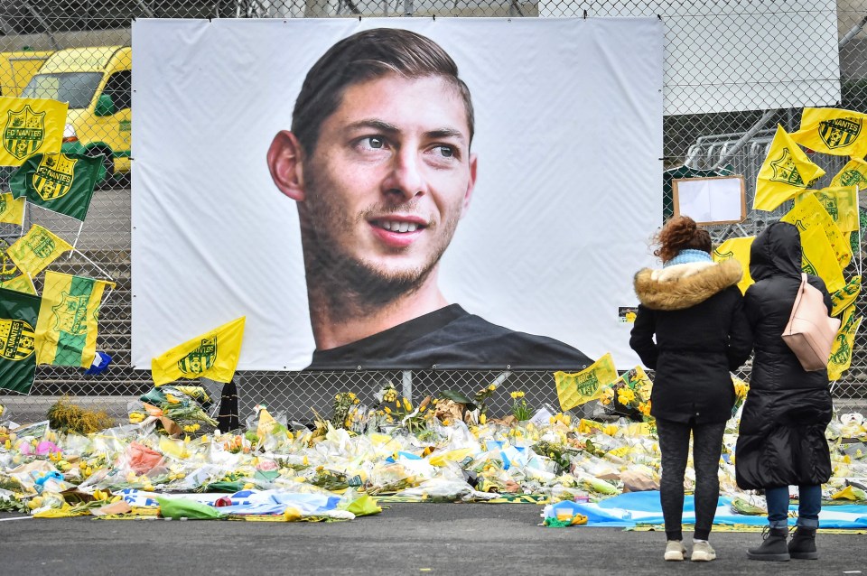 Fans in Nantes mourn the death of Emiliano Sala