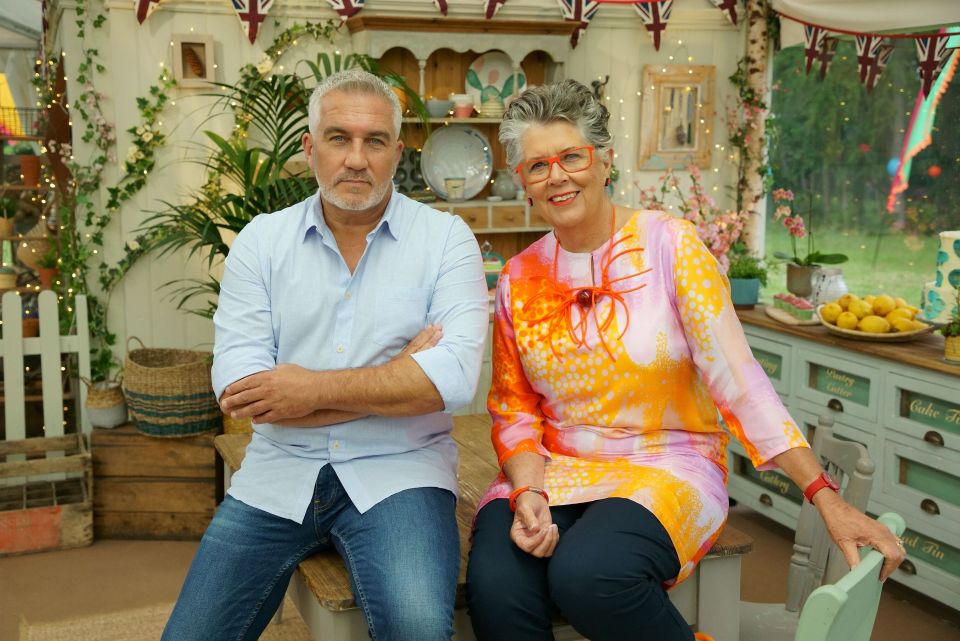 Paul and Prue set a technical challenge to make jam roly-poly