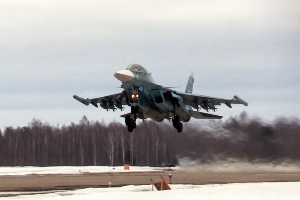 The aircraft is believed to be a Russian Su-34 Sukhoi fighter jet