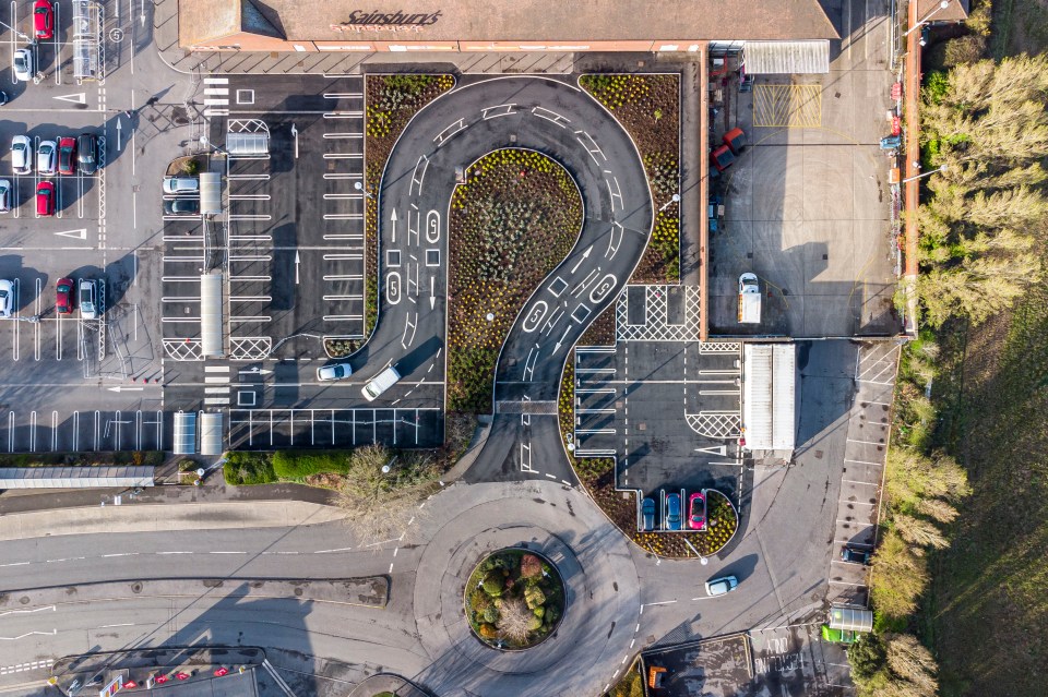 An aerial view of the hairpin bend which also looks like a question mark