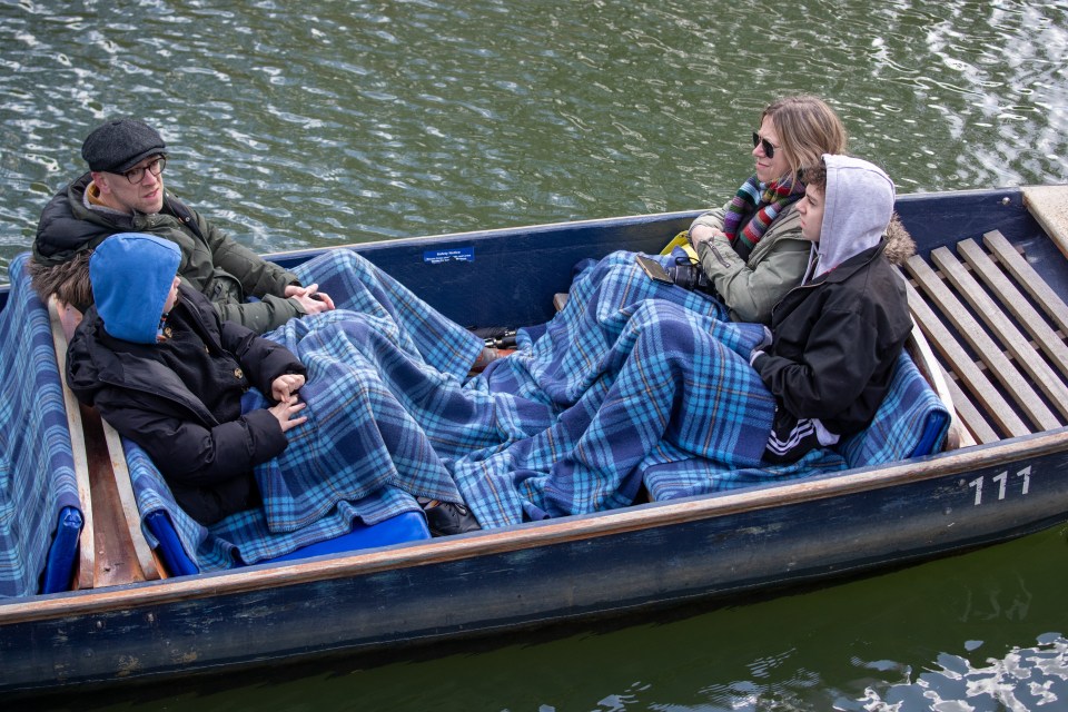 It's shawl aboard as blankets come out for a punt in Cambridge