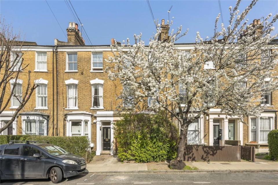 A beautiful four-bed home in Islington has gone on the market for £1.35m