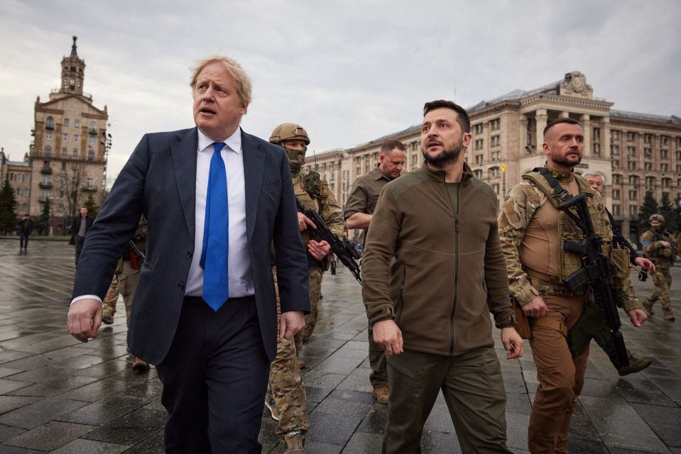 Boris Johnson and President Zelensky walking in central Kyiv