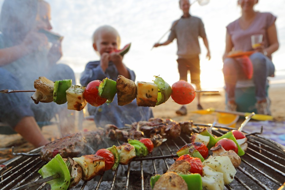 With the weather looking good for the Easter weekend, it’s time to fire up the barbecue