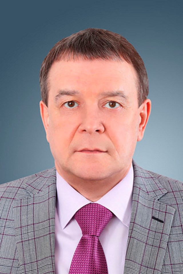 Alexander Tyulyakov, a top manager in Gazprom, was found dead by a lover the day after the war broke out