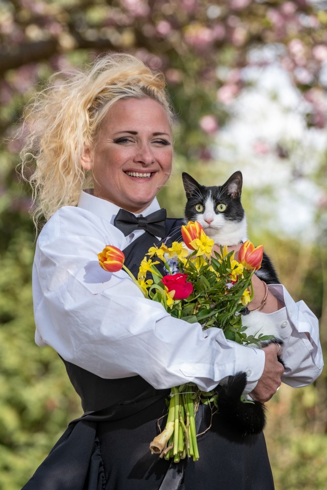 Deborah Hodge married her cat to stop landlords forcing her to rehome them