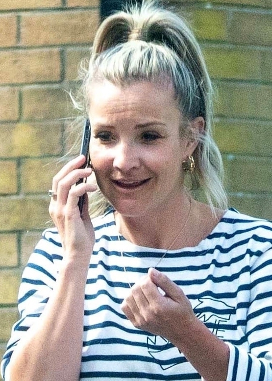 Helen Skelton was seen without her wedding ring after splitting from her husband