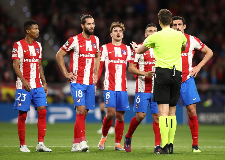 The referee struggled to keep a lid on Atleti's antics