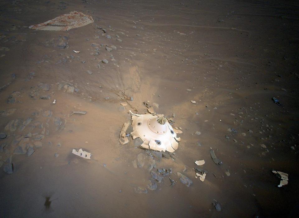 Mars wreckage spotted - and it's not a UFO