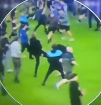 Patrick Vieira KICKED a fan to the ground after a pitch invasion