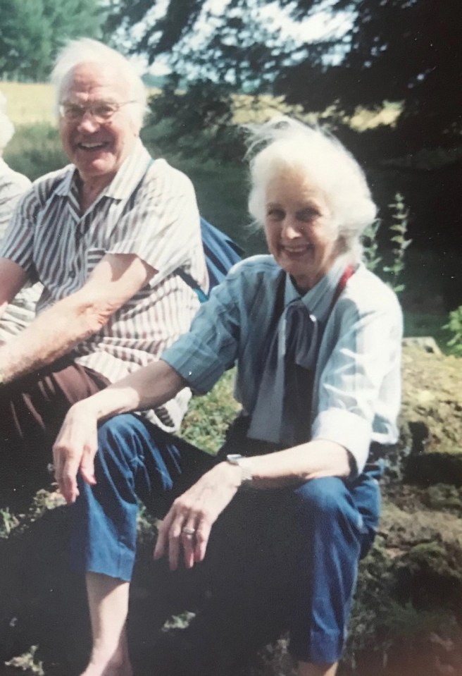 Howard and Bea Ainsworth died in Wilmslow, Cheshire, in 1996