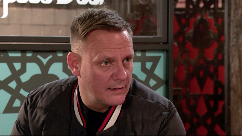 He will be going to live with his dad, Sean Tully (Antony Cotton)