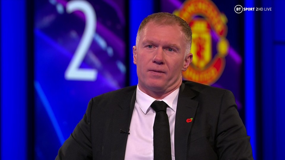 Paul Scholes laid into Manchester United star Edinson Cavani for his poor form this season