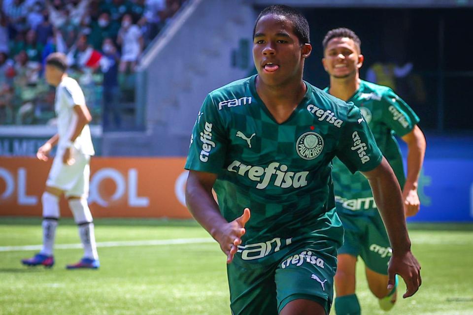 Endrick has agreed his first pro deal with Palmeiras which includes a £50m release clause