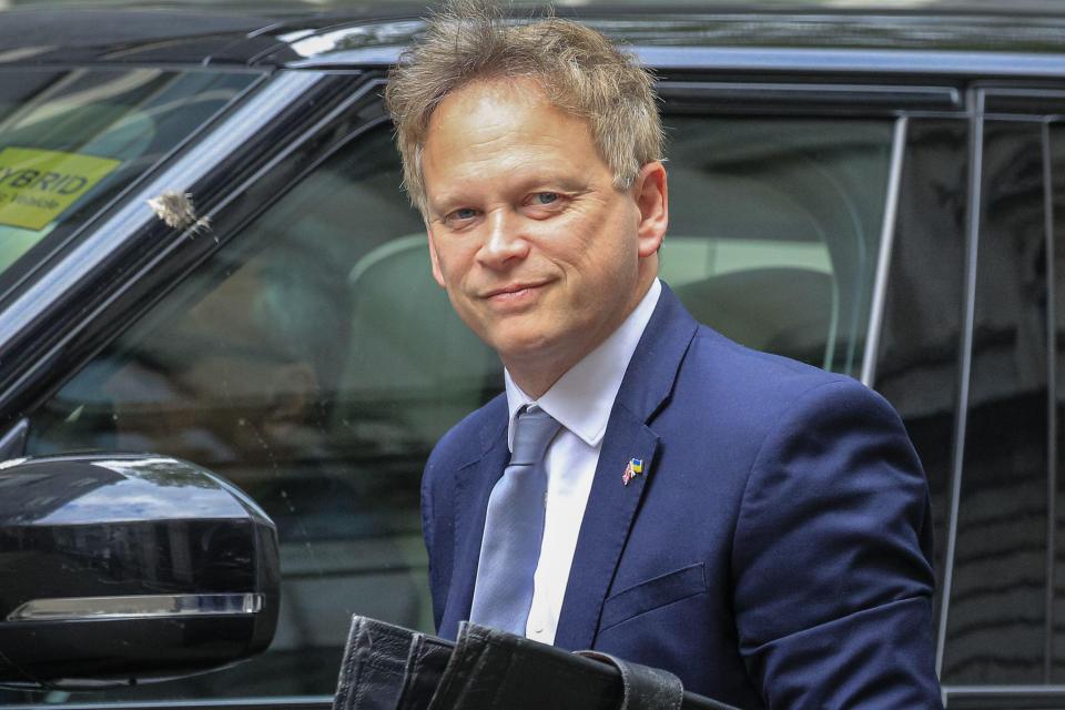 Grant Shapps will meet with the PM and Chancellor to hammer out emergency plans