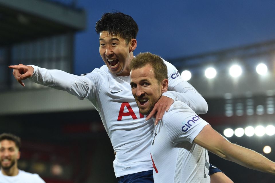 Spurs celebrate their brilliant opener