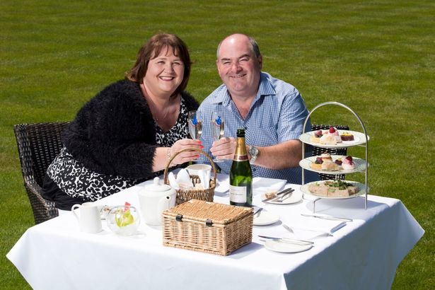 Jeff Pritchard and wife Davinia celebrating their win