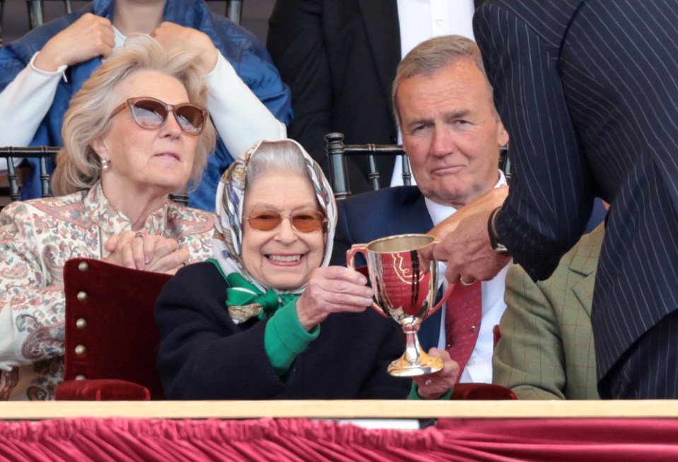 She was handed a trophy during the show