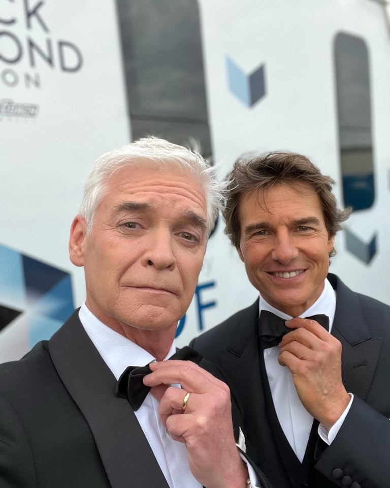 Phillip Schofield got a selfie with Hollywood star Tom