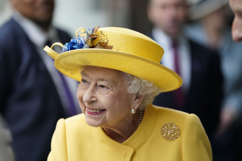 The Queen's platinum jubilee is set to be celebrated with a floral portrait