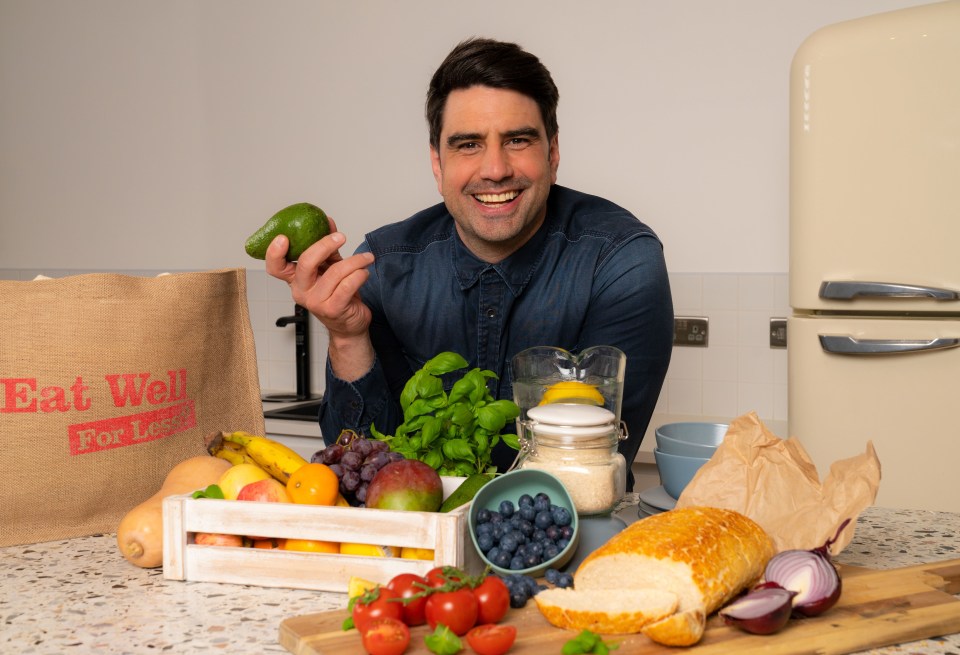 Eat Well for Less Chris Bavin