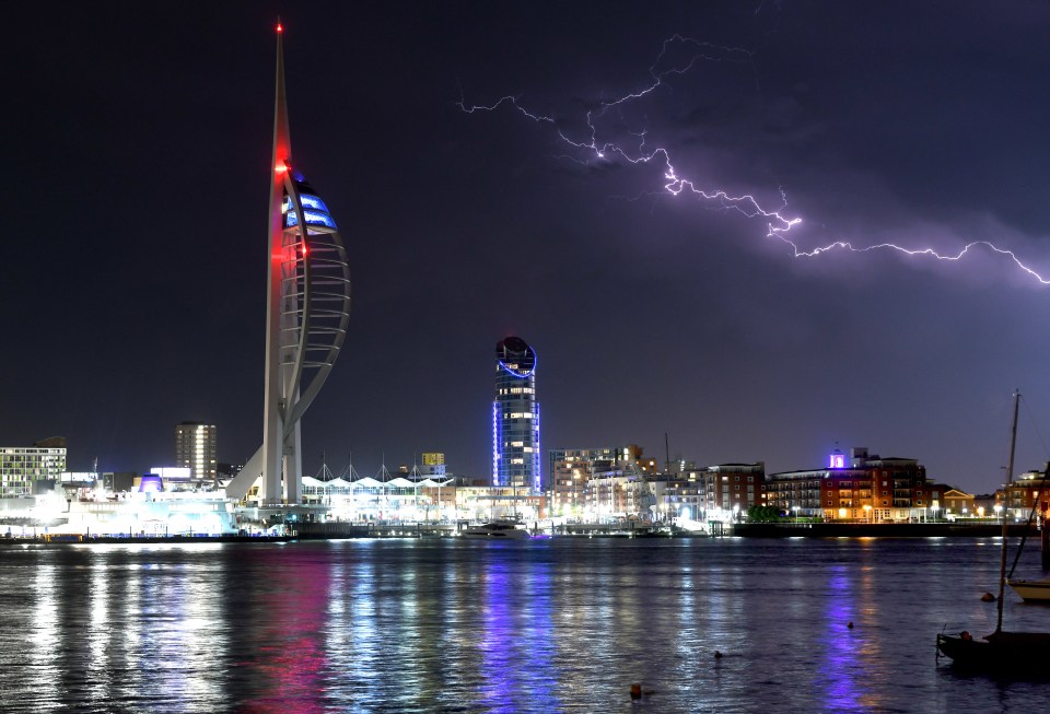 An incredible image shows an electrical storm at the Spinnaker Tower in Portsmouth