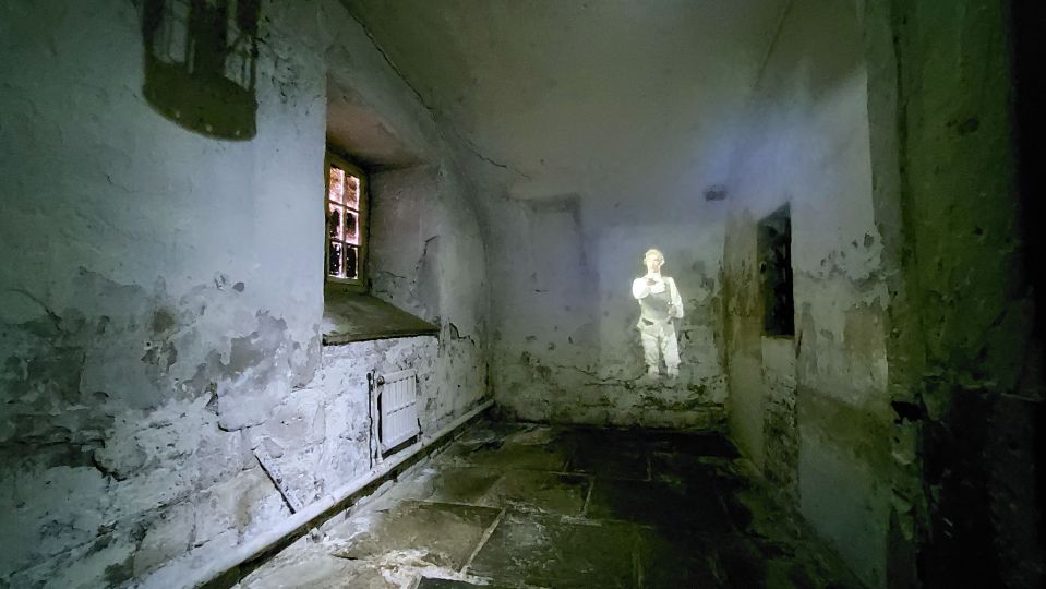 This is eerie cell in which Britain's most wanted criminal waited before his death