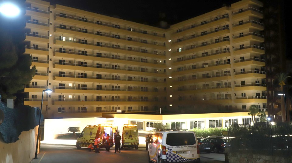 A Brit teen is seriously injured after falling from his fourth-floor apartment in Majorca, Spain